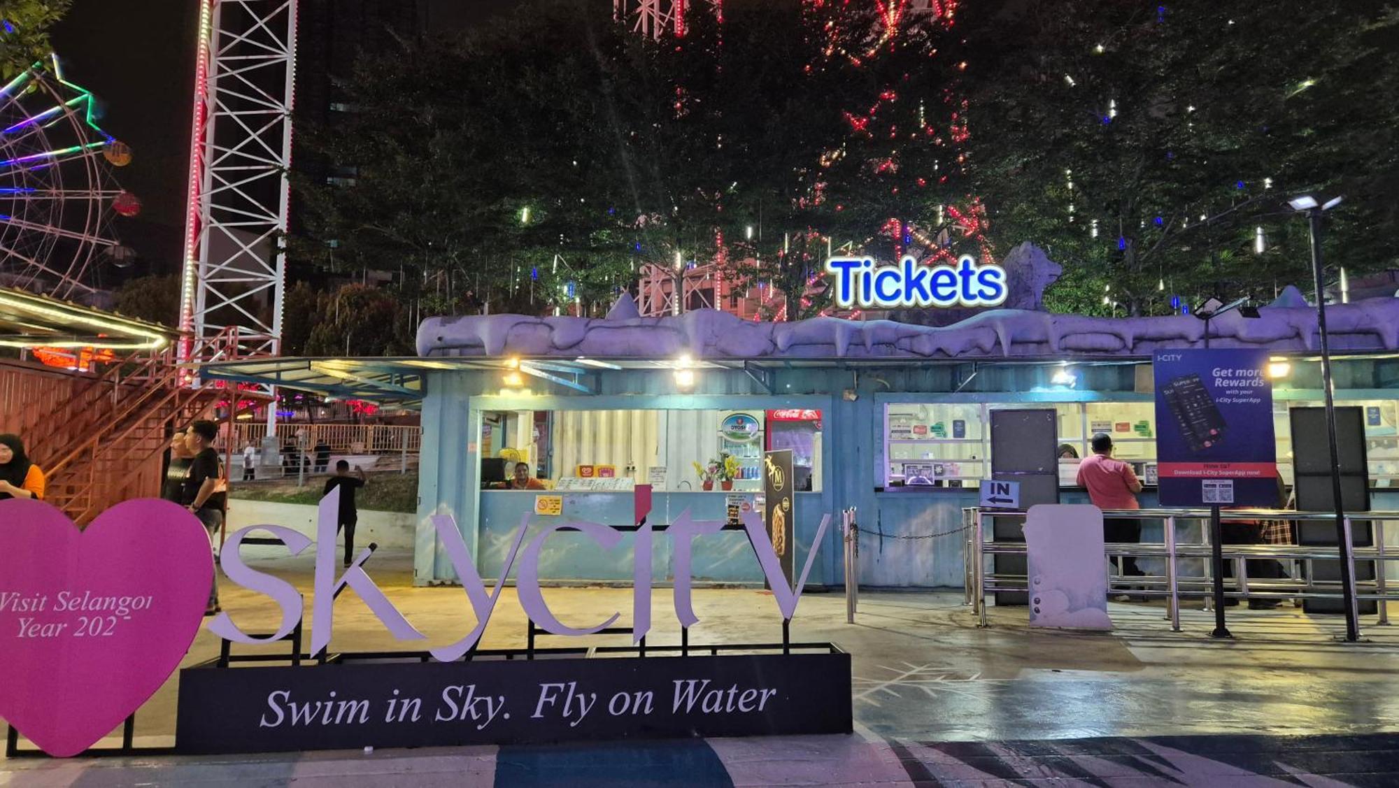 I-City Free Wifi 55Inch Smarttv Car Park Fit 5Pax Shah Alam Bagian luar foto